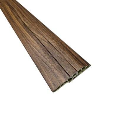 Guarda polvos. Revestimientos interiores. Revestimiento interior.