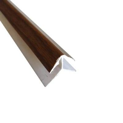 Esquinero exterior wallpanel bambú color cafe.