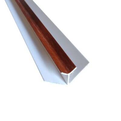 Esquinero interior wallpanel bambú color caoba.