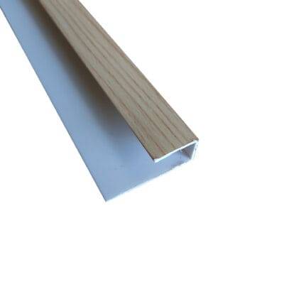 Perfil J wallpanel bambú color almond.